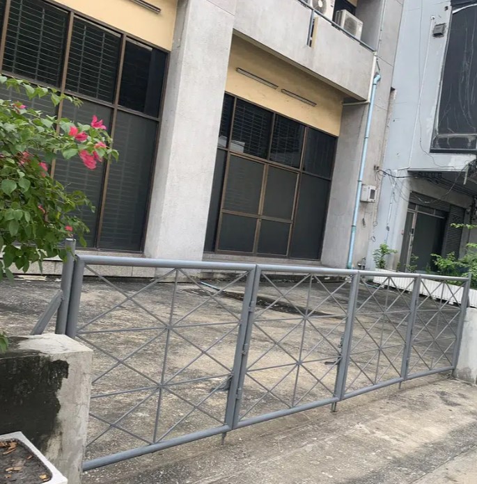 เช่าพิ้นที่ขายของ หน้าอาคาร ถนนบรมราชชนนี 53 55