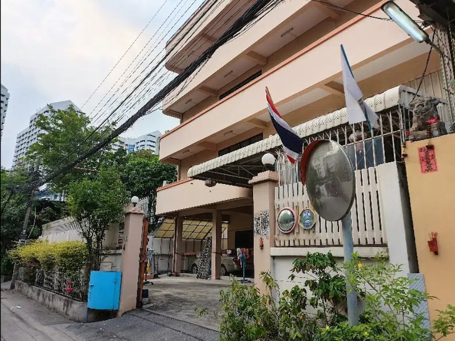 ขายตึกแถว ซอย นนทรี  14 สาธุประดิษฐ์ พระราม 3 ยานนาวา