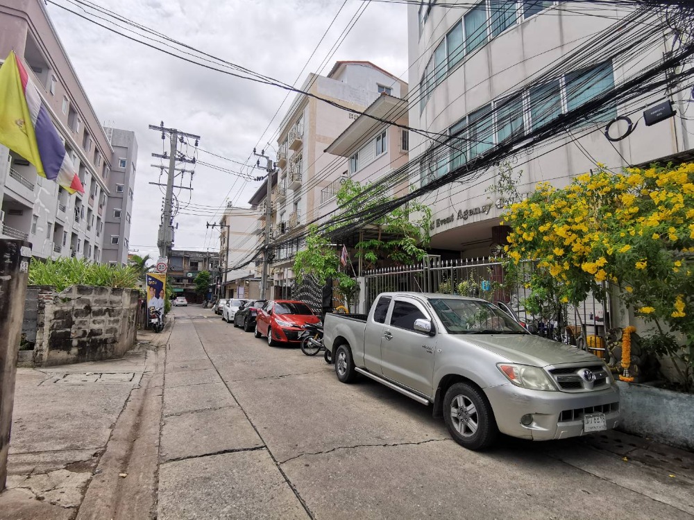 สุทธิสารวินิจฉัย  mrt สุทธิสาร ลาดพร้าว 48 ห้วยขวาง