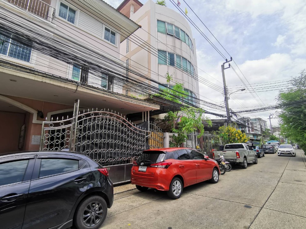 สุทธิสารวินิจฉัย  mrt สุทธิสาร ลาดพร้าว 48 ห้วยขวาง