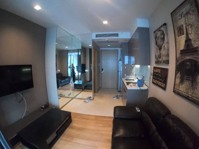 Hyde Sukhumvit 13 (ไฮด์ สุขุมวิท 13)