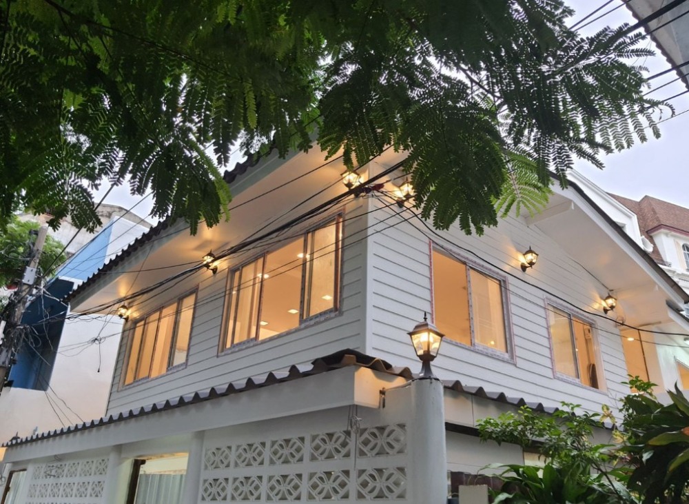 เช่าตึกแถว ถนนนนทรี ช่องนนทรี  พระราม3