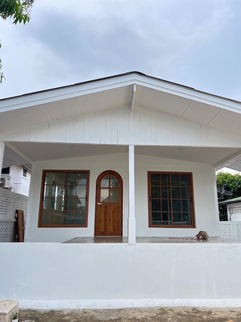 บ้านเดี่ยว และที่ดิน ริมคลอง ซอย บางแวก 21 เหมาะทำคาเฟ่ ร้านอาหาร ที่พักผู้สูงอายุ