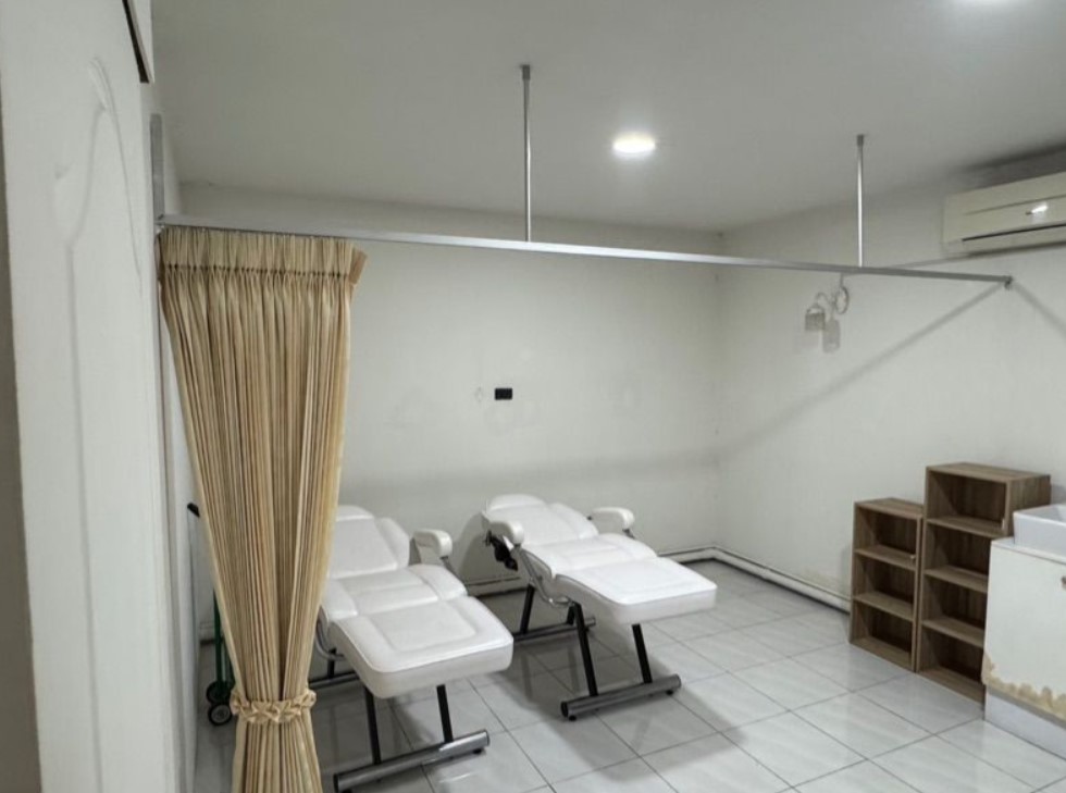 เช่าตึกแถว อาคารพาณิชย์ ทำเลดี ติดถนนใหญ่ ใกล้เซนทรัลปิ่นเกล้า