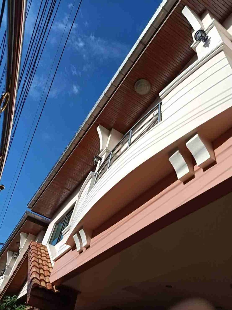 ใกล้รถไฟฟ้า บางจาก 5นาที ขายบ้าน สุขุมวิท 93 ซอยพึ่งมี พระโขนง