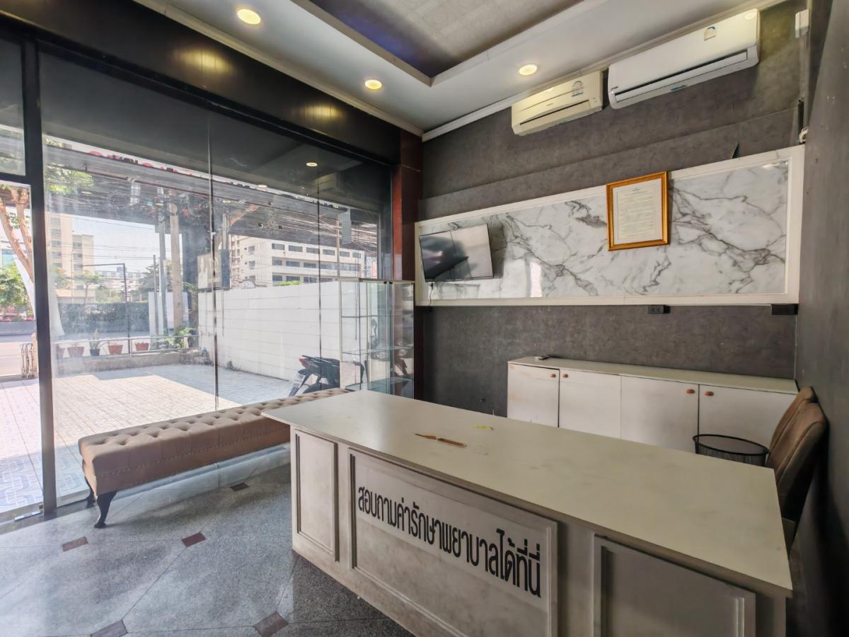 เช่าตึกแถว อาคารพาณิชย์ ทำเลดี ติดถนนใหญ่ ใกล้เซนทรัลปิ่นเกล้า