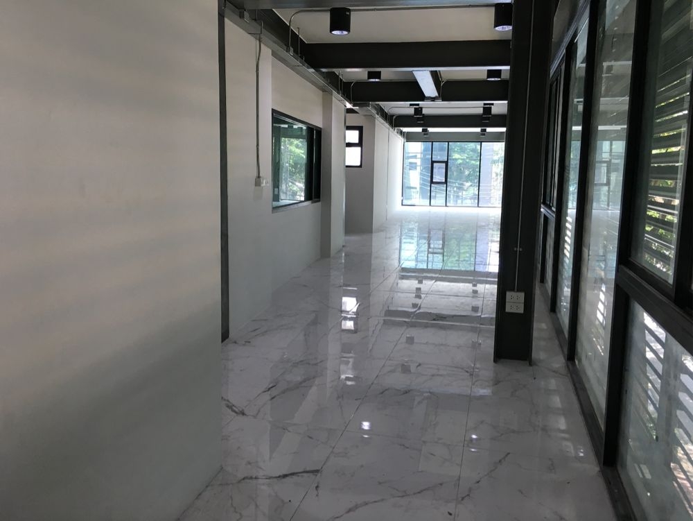 เช่าสำนักงาน ออฟฟิศ ติดถนน บางรัก