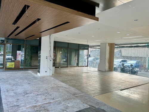 เช่าพื้นที่พาณิชย์ ชั้น 1 ทำเลดี ติด mrt สุทธิสาร