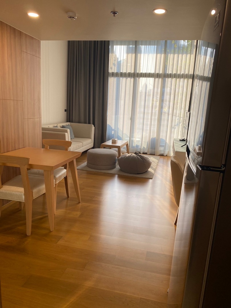 ลิฟท์ส่วนตัว  มีอ่างอาบน้ำ ห้อง ดูเพล็กซ์ Siamese Exclusive Sukhumvit 31 (ไซมิส เอ็กซ์คลูซีฟ สุขุมวิท 31)