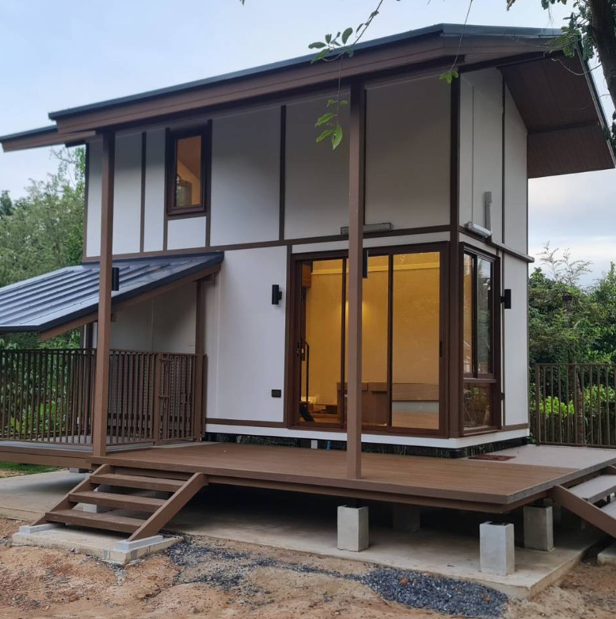 บ้านสำเร็จรูป โมดูลาร์ สไตล์ loft  พร้อมห้องน้ำ ระเบียง และบ้านสำหรับสัตว์เลี้ยง