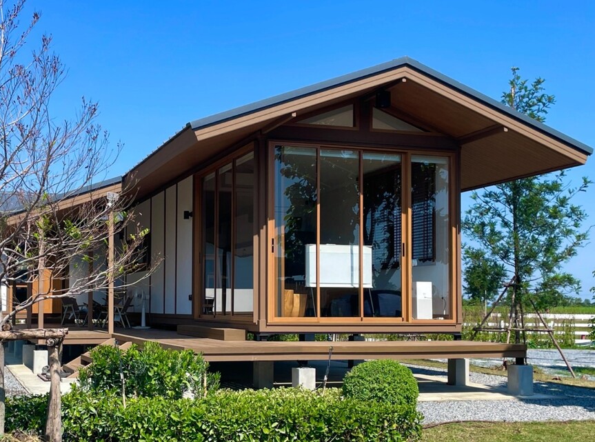 บ้านสำเร็จรูป โมดูลาร์ พร้อมห้องน้ำ และระเบียง