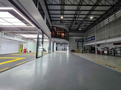 เช่าโชว์รูม ซอย พระราม 9 ซอย 66