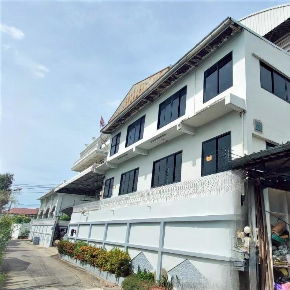 เช่าโฮมออฟฟิต ซอย พุทธบูชา- 2 เหมาะเป็นที่พักอาศัยและออฟฟิตและโกดัง ใกล้ทางด่วนดาวคะนอง พระราม2