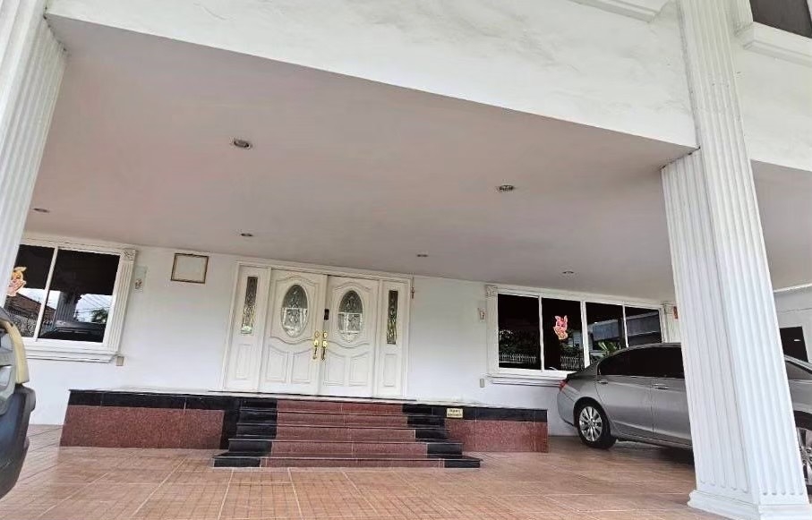 เช่าโฮมออฟฟิต ซอย พุทธบูชา- 2 เหมาะเป็นที่พักอาศัยและออฟฟิตและโกดัง ใกล้ทางด่วนดาวคะนอง พระราม2