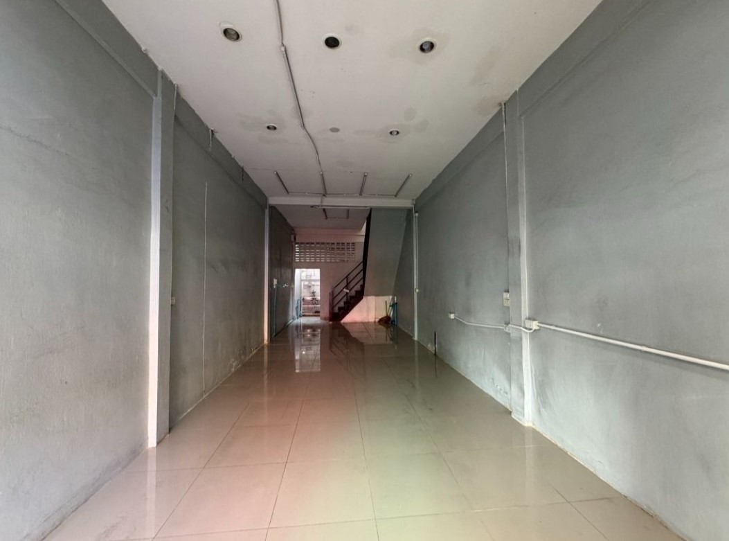 เช่าตึกแถว ถนนอิสรภาพ ตลาดพรานนก 