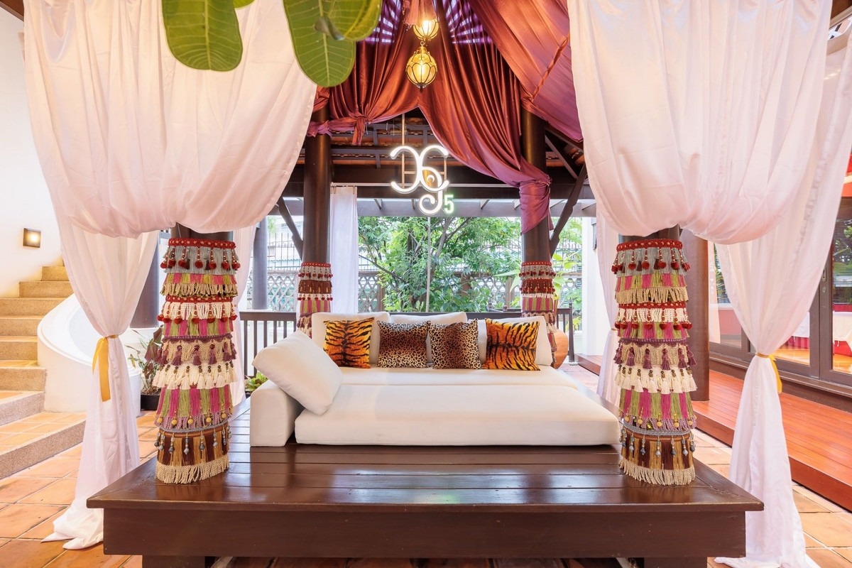 เช่าบ้าน มีสระว่ายน้ำในตัว เอกมัย