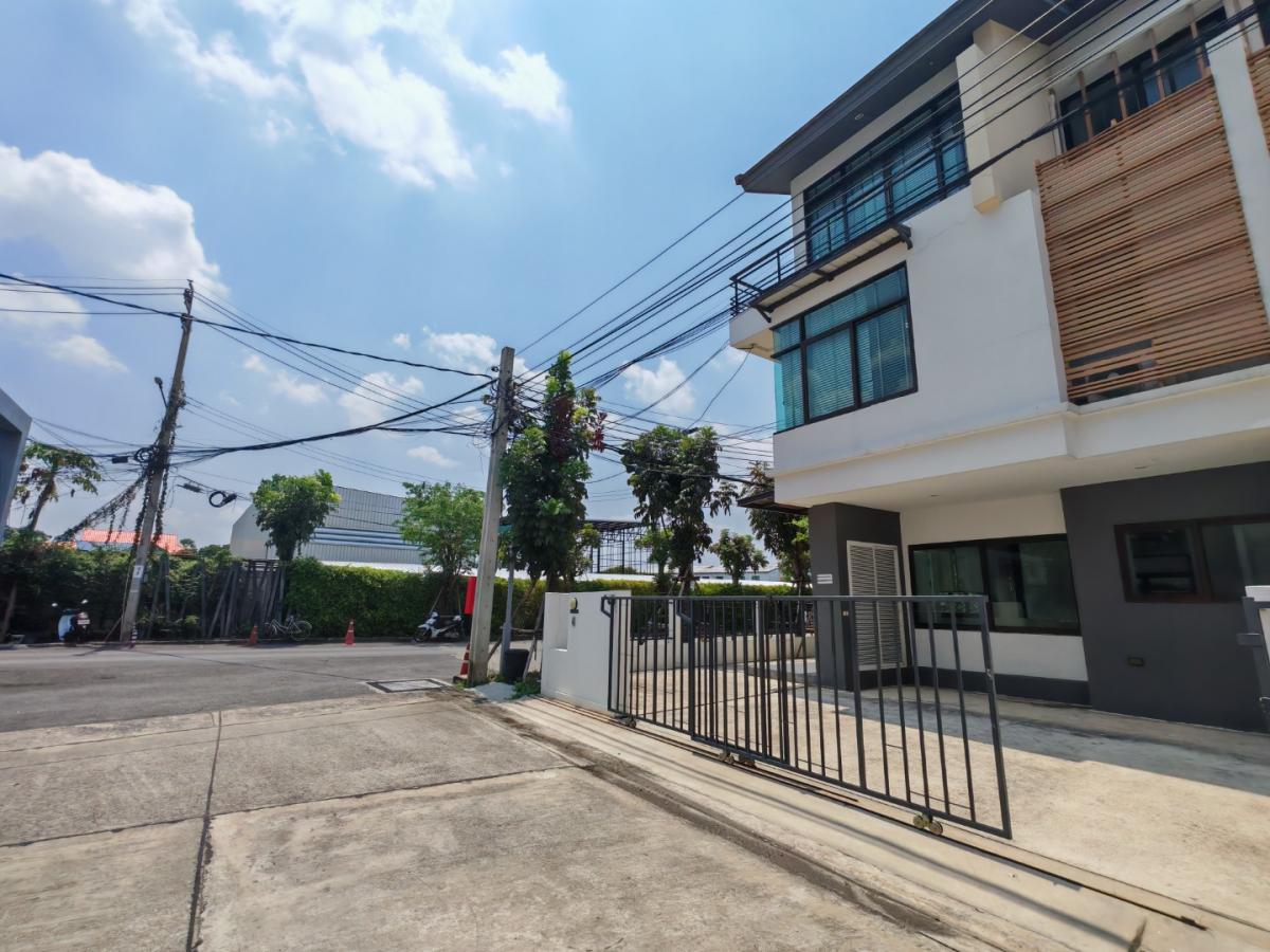 เช่าทาวน์โฮม เวอริเดียน ราชพฤกษ์ หลังมุม บางรักน้อย เมืองนนทบุรี