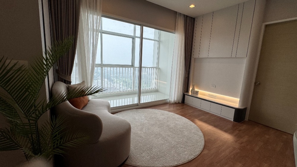 Penthouse The Coast Bangna เชื่อมต่อ skywalk BTS บางนา 