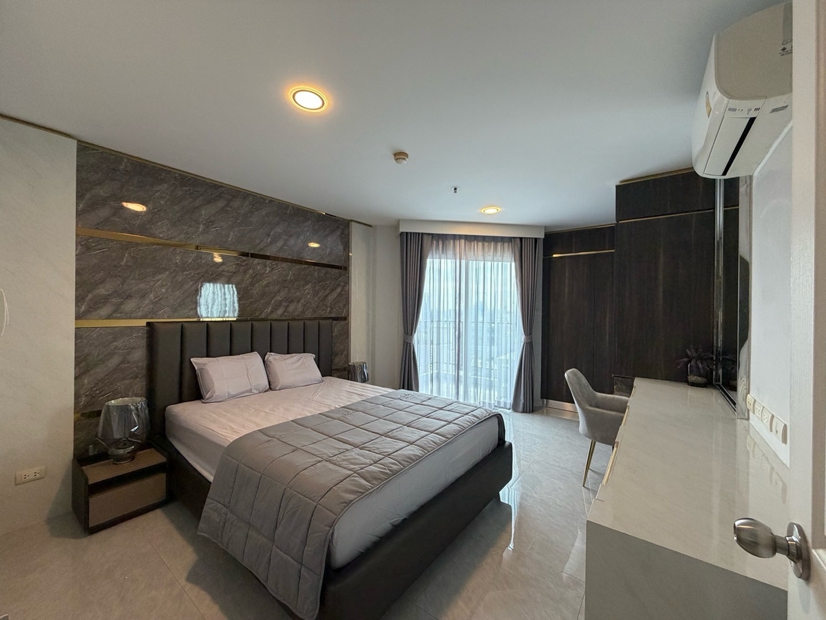 Duplex 2 ชั้น Belle Grand Rama 9 (Belle Avenue) (เบล แกรนด์ พระราม 9 (เบล อเวนิว))
