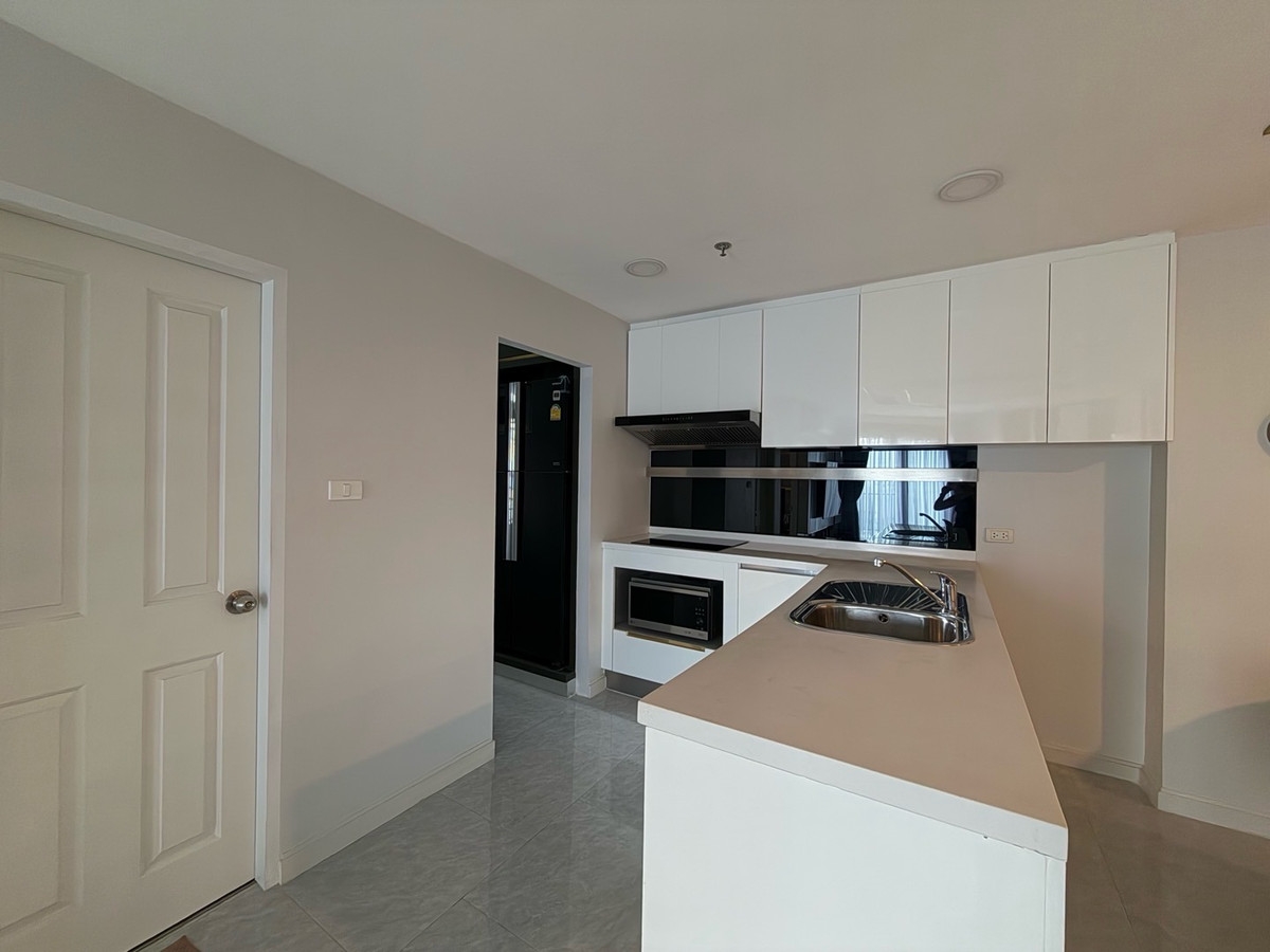 Duplex 2 ชั้น Belle Grand Rama 9 (Belle Avenue) (เบล แกรนด์ พระราม 9 (เบล อเวนิว))