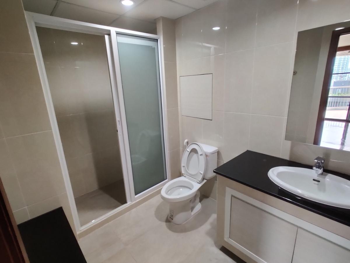 RISHI COURT APARTMENTS อพาร์ทเมนต์ ริชีคอร์ท ให้เช่า ขนาด 280 ตารางเมตร  ตั้งอยู่ที่ซอยสุขุมวิท 13 ชั้น 9