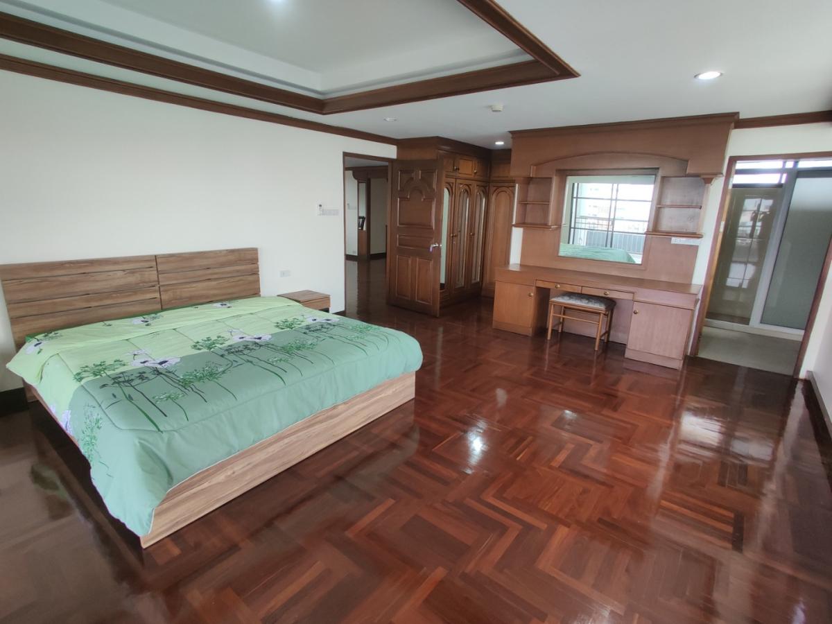 RISHI COURT APARTMENTS อพาร์ทเมนต์ ริชีคอร์ท ให้เช่า ขนาด 280 ตารางเมตร  ตั้งอยู่ที่ซอยสุขุมวิท 13 ชั้น 9