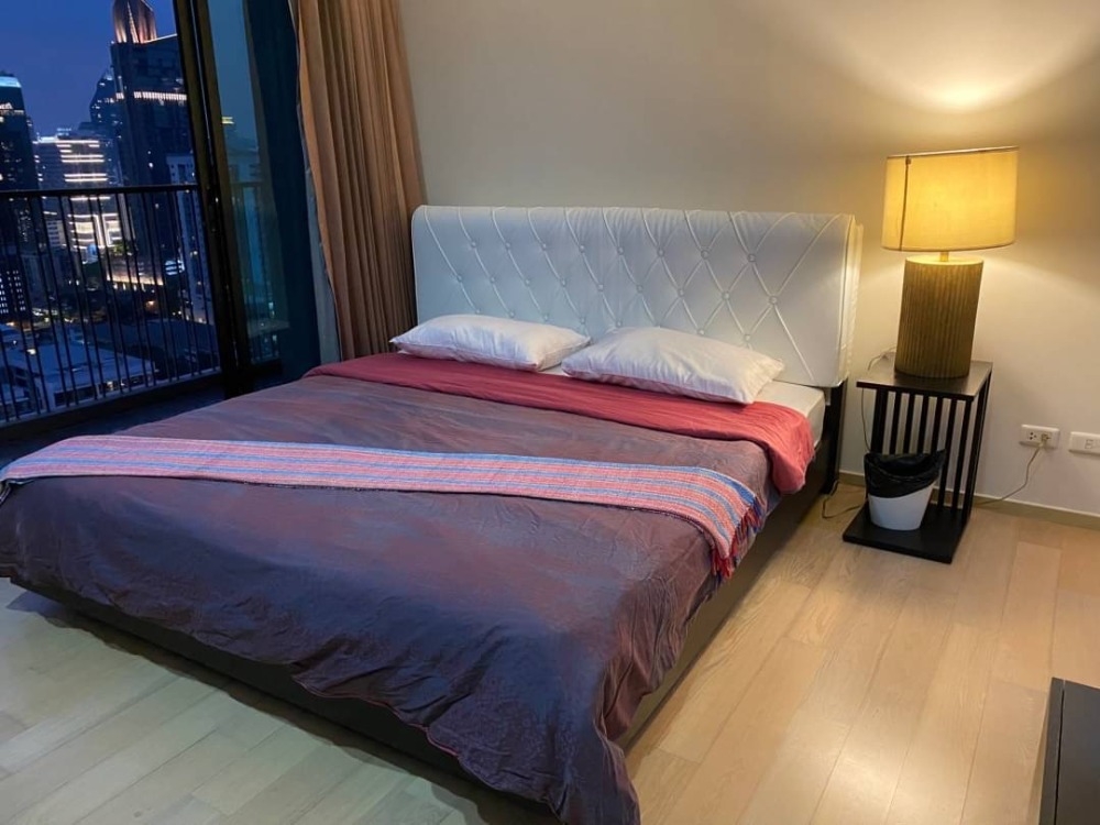 วิว โค้งแม่น้ำเจ้าพระยา ห้องมุม Noble Reveal เอกมัย