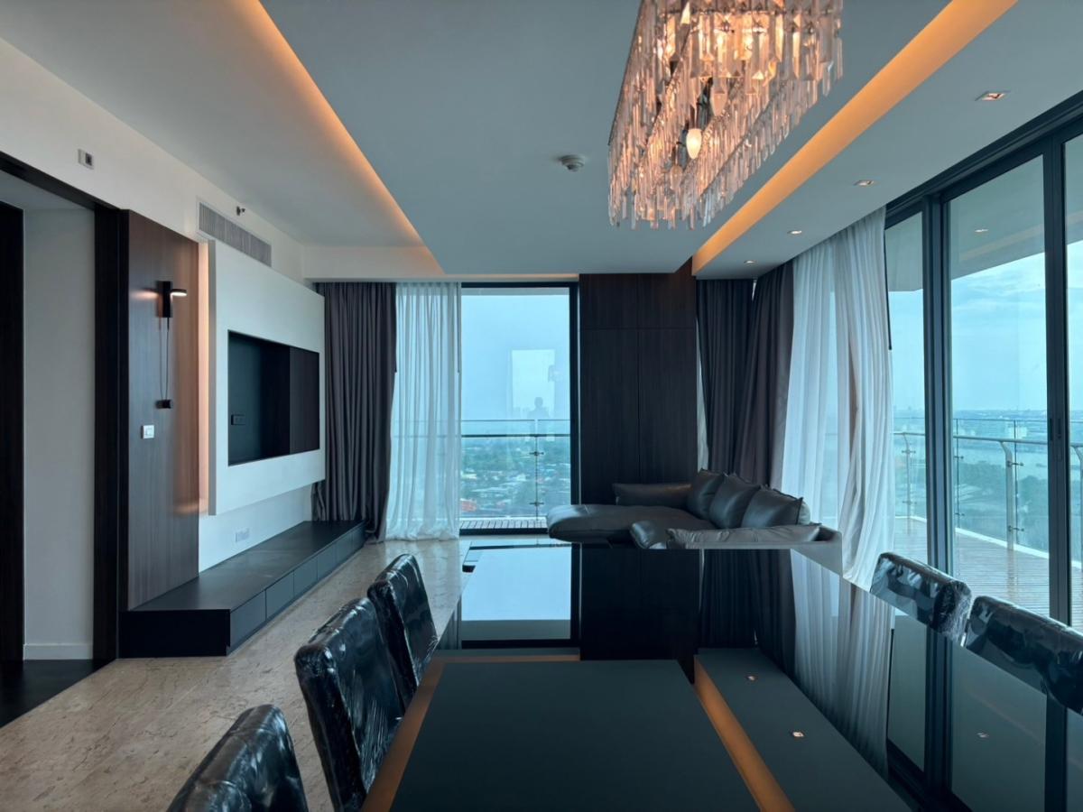 คอนโด เดอะ พาโน พระราม 3  3 ห้องนอน   มีห้องแม่บ้าน