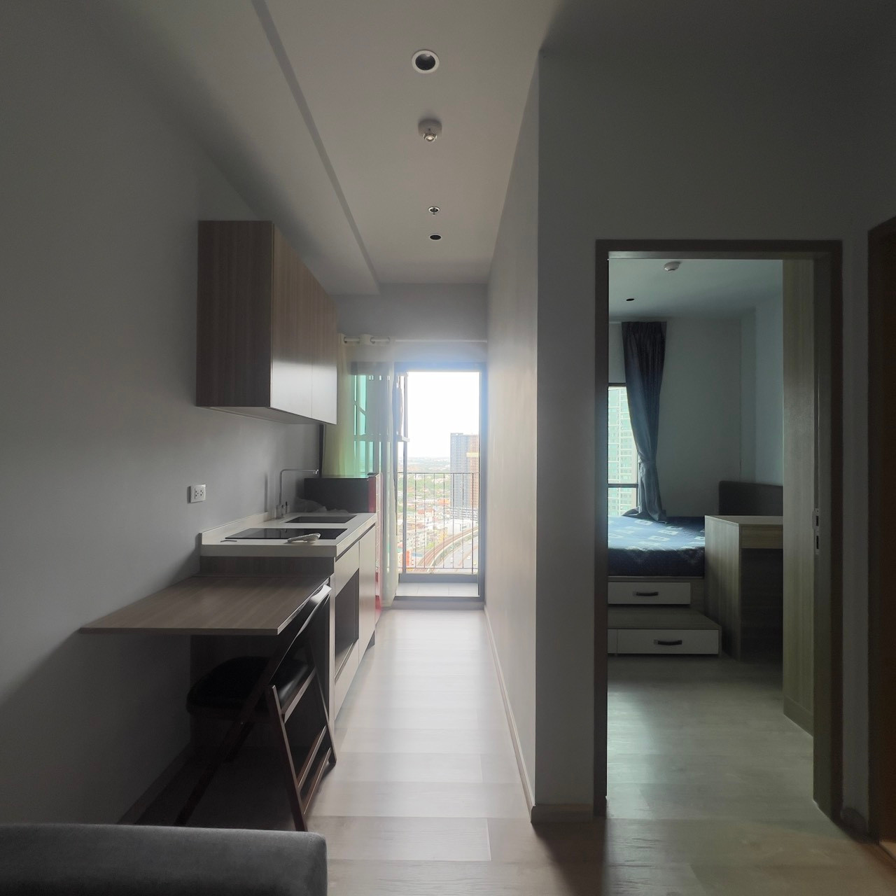 Altitude Unicorn Sathorn - Tha Phra (อัลติจูด ยูนิคอร์น สาทร-ท่าพระ)  ขนาด 24 ตารางเมตร