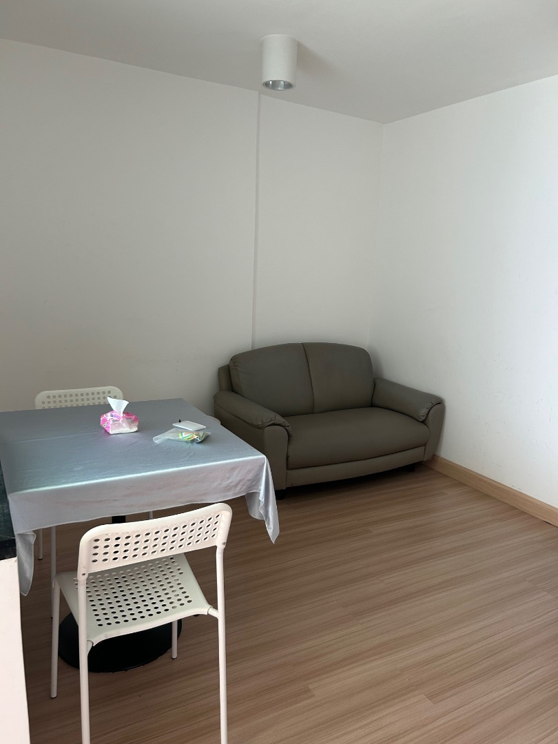 วิวสระว่ายน้ำ ชาโตว์ อินทาวน์ สุขุมวิท 62/1 เฟส 1 Chateau In Town  Sukhumvit 62/1 Phase1   จาก BTS บางจาก 200 เมตร
