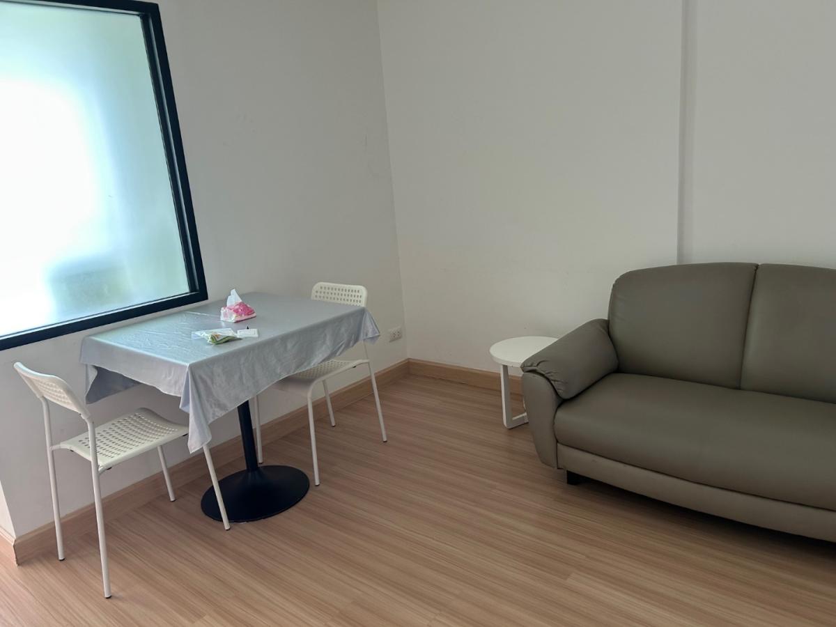 วิวสระว่ายน้ำ ชาโตว์ อินทาวน์ สุขุมวิท 62/1 เฟส 1 Chateau In Town  Sukhumvit 62/1 Phase1   จาก BTS บางจาก 200 เมตร