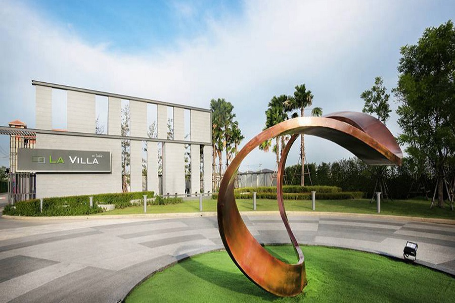 ลา-วิลล์ล่า